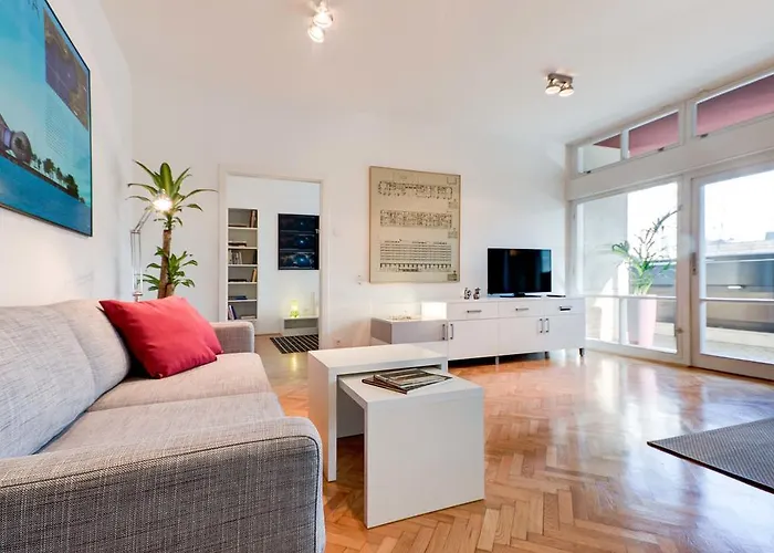 Slovenska Street Apartament *